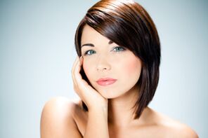fermosa pel facial despois do rexuvenecemento