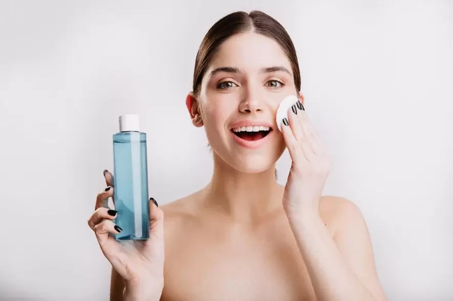 Limpeza da pel para o rexuvenecemento